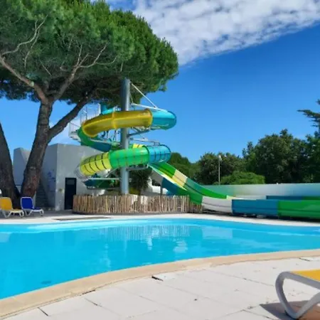 Camping Mobil Confortable Avec Terrasse A - Api-1-52-887 Saint-Hilaire-de-Riez