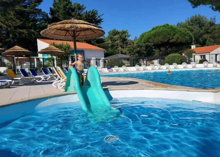 Mobil Confortable Avec Terrasse A - Api-1-52-887 圣伊莱尔·德列